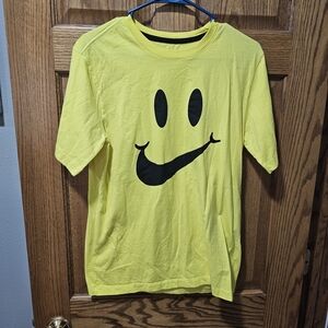 Yellow Smiley Face Men's T-Shirt